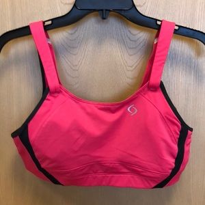 Women’s moving comfort sports bra